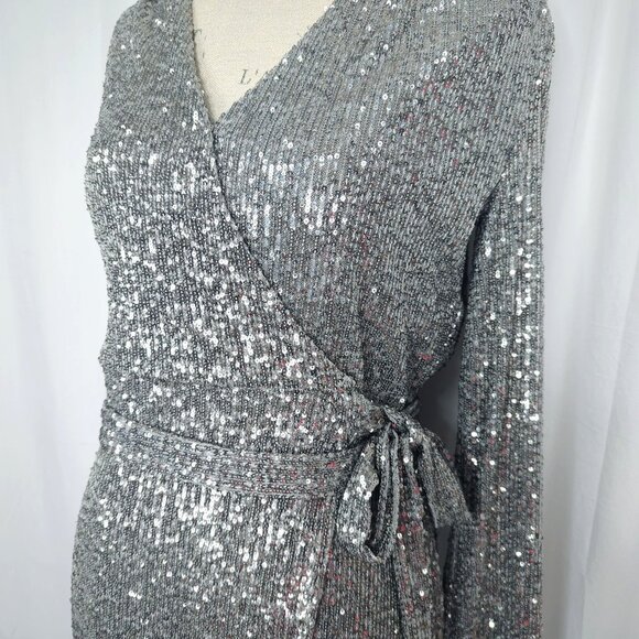 Halston Silver Sequin Dress 6 Small Wrap Midi - Picture 4 of 15